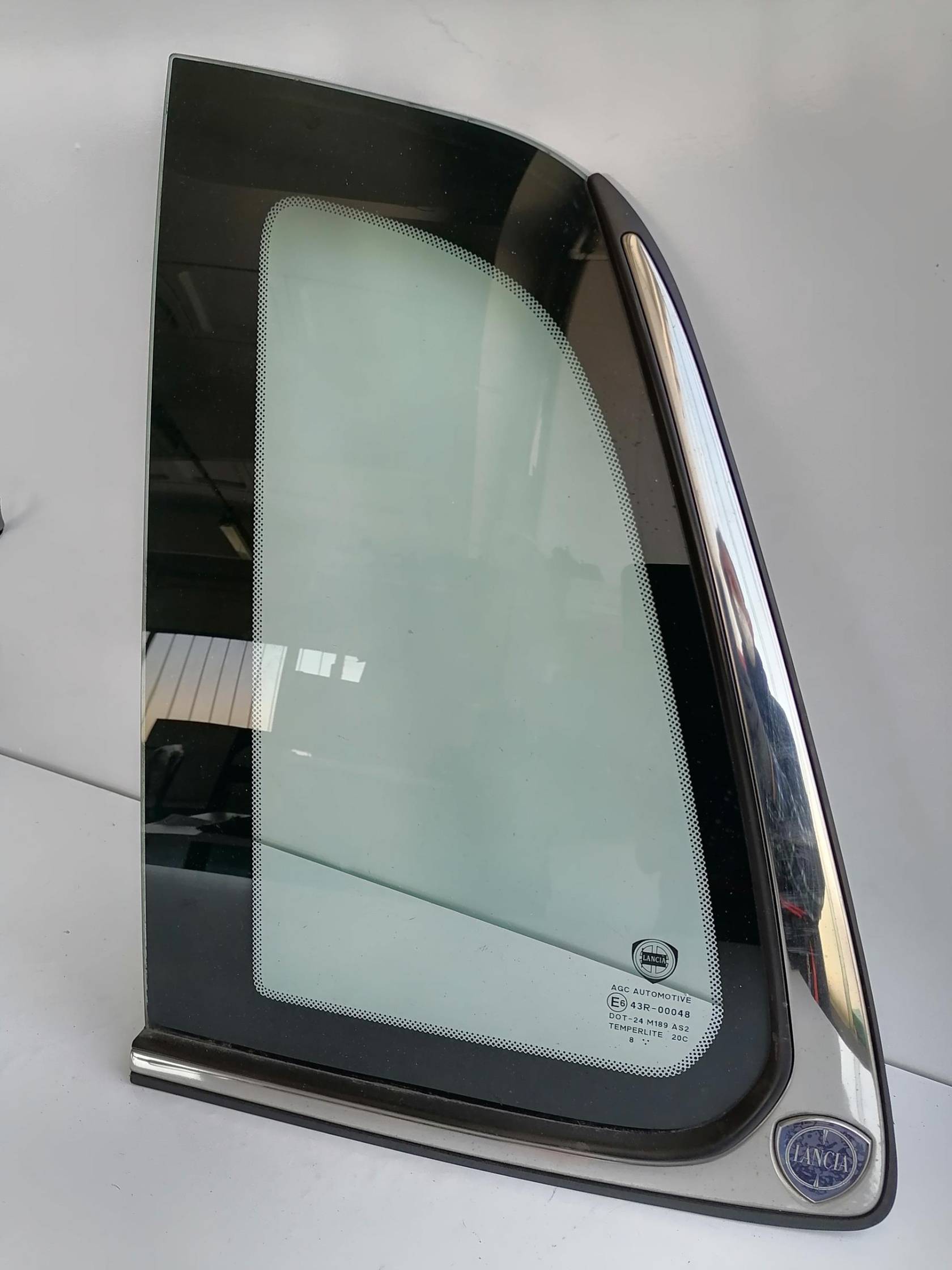 Fisso atermico parafango post. sx.